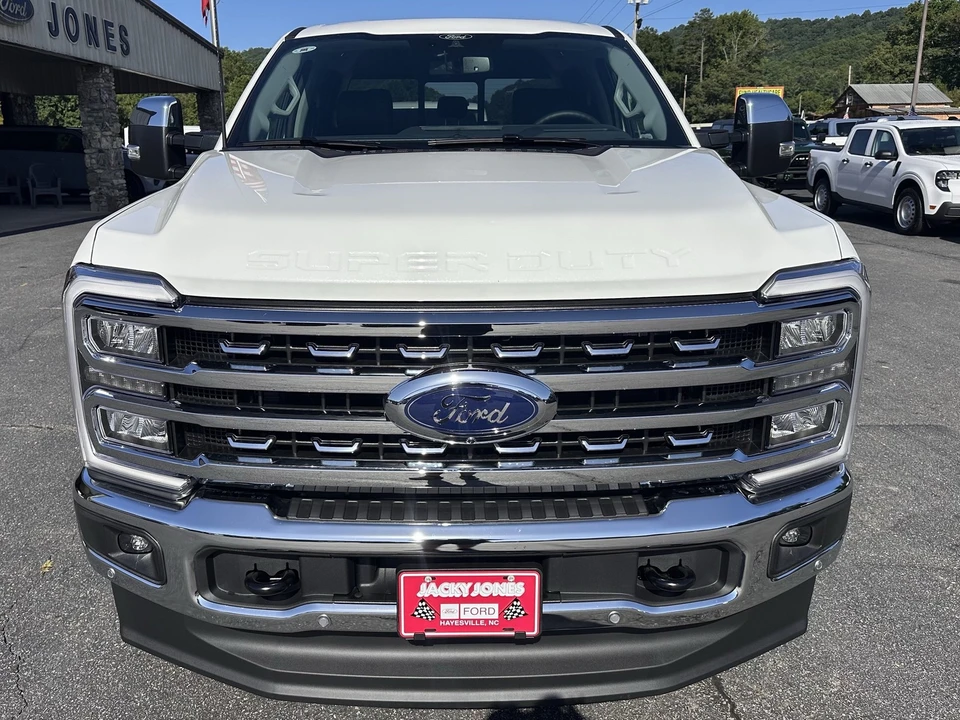 2026 Ford Super Duty 5th Gen - Image 3 of 31