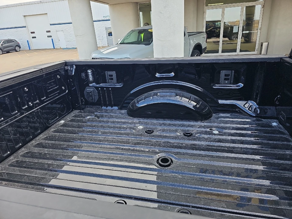2026 Ford Super Duty 5th Gen - Image 11 of 31