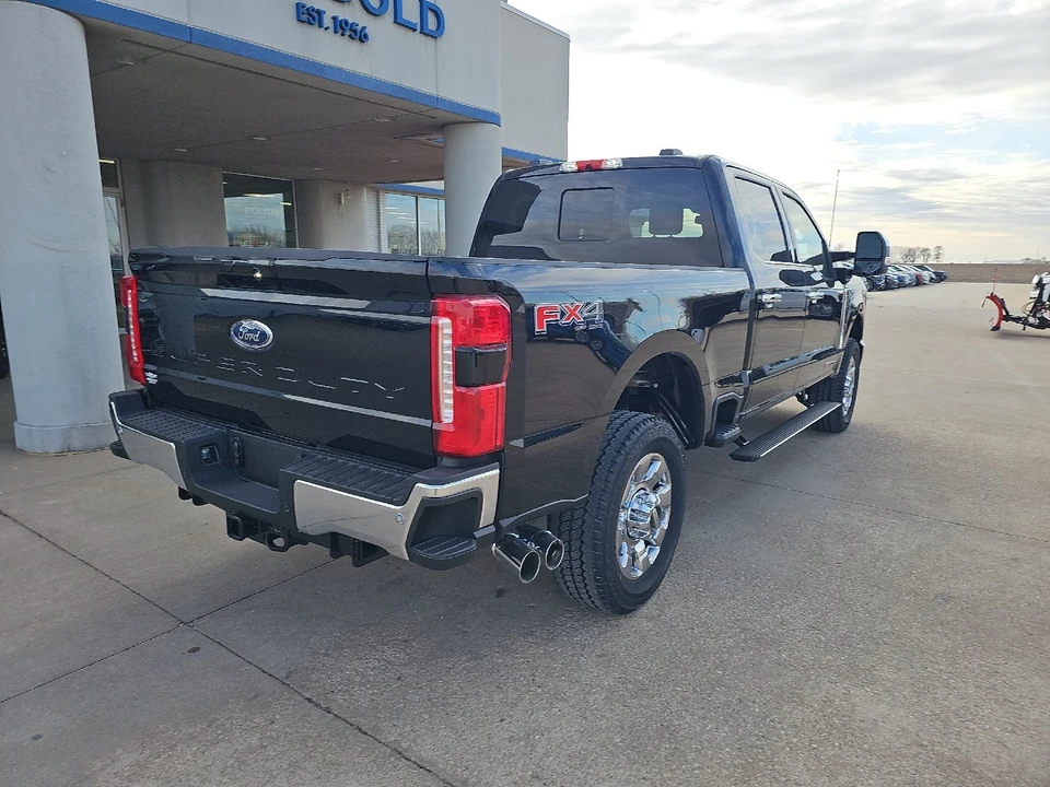 2026 Ford Super Duty 5th Gen - Image 15 of 31