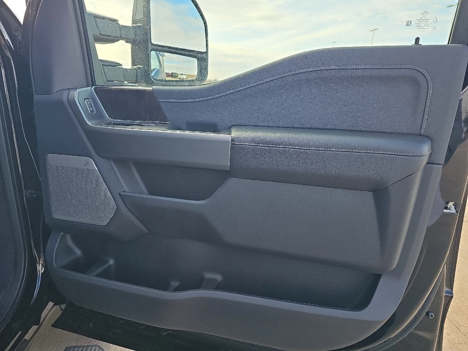 2026 Ford Super Duty 5th Gen - Image 8 of 31