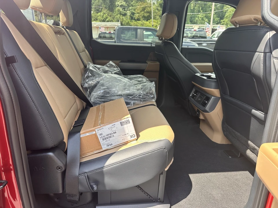 2026 Ford Super Duty 5th Gen - Image 19 of 31