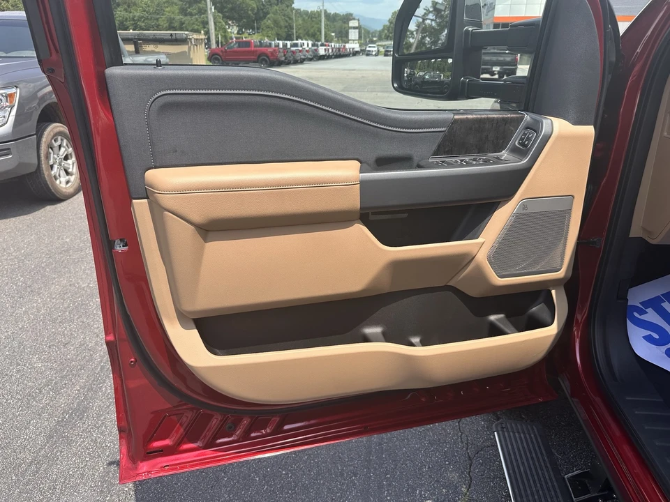 2026 Ford Super Duty 5th Gen - Image 10 of 31