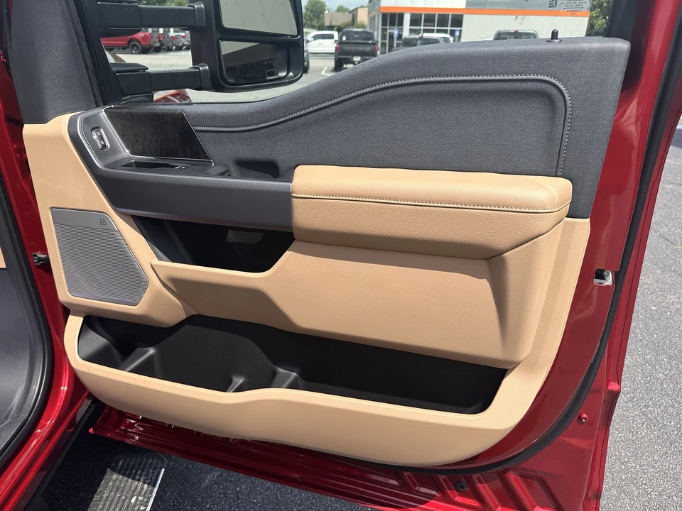 2026 Ford Super Duty 5th Gen - Image 15 of 31