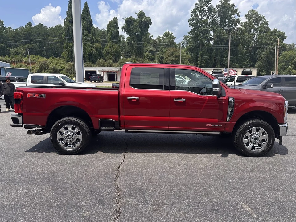 2026 Ford Super Duty 5th Gen - Image 5 of 31