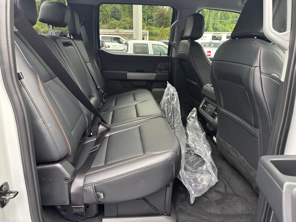 2026 Ford Super Duty 5th Gen - Image 17 of 31