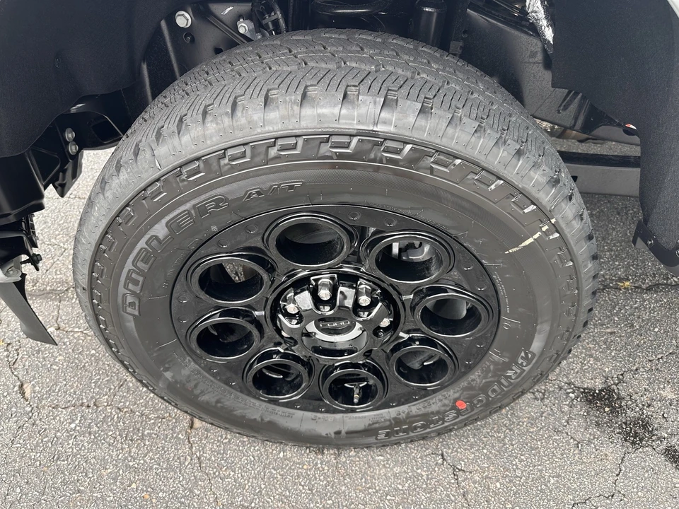 2026 Ford Super Duty 5th Gen - Image 30 of 31