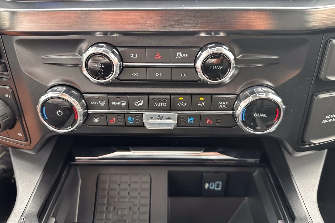 2026 Ford Super Duty 5th Gen - Image 28 of 31
