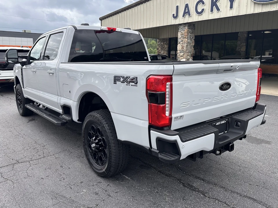2026 Ford Super Duty 5th Gen - Image 8 of 31