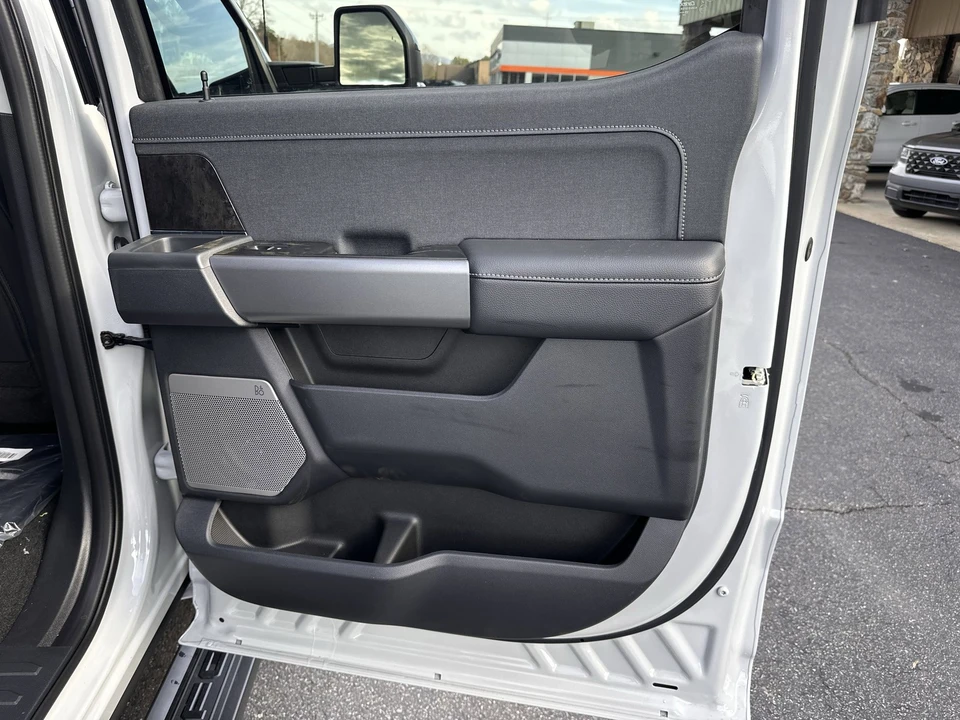 2026 Ford Super Duty 5th Gen - Image 16 of 21