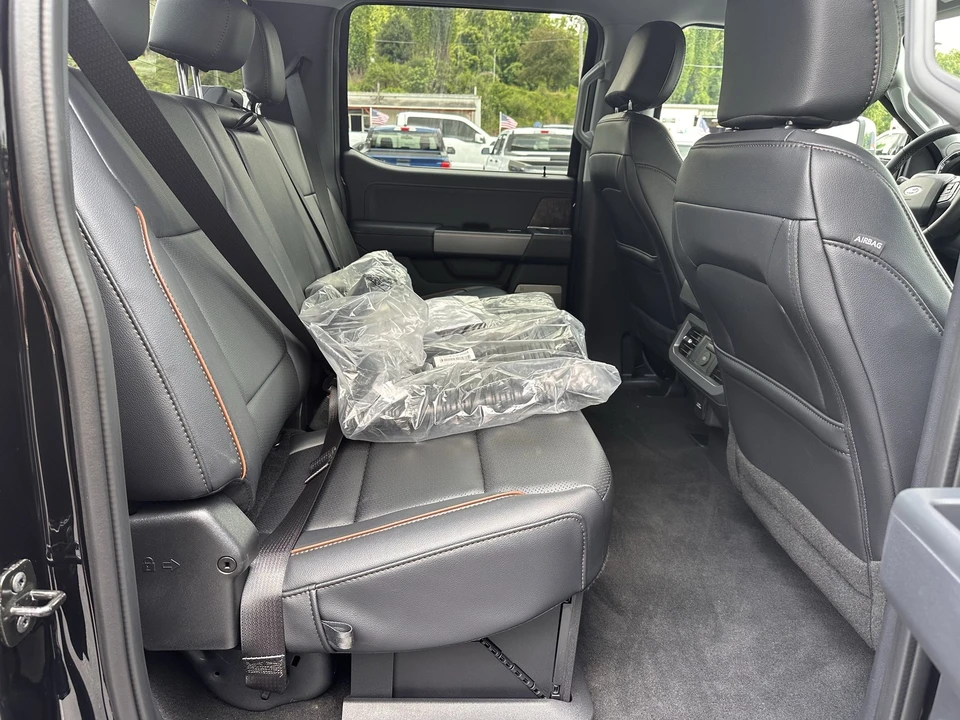 2026 Ford Super Duty 5th Gen - Image 19 of 31