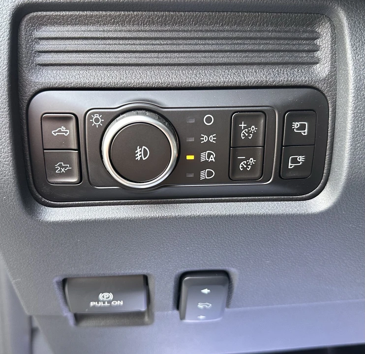 2026 Ford Super Duty 5th Gen - Image 21 of 31