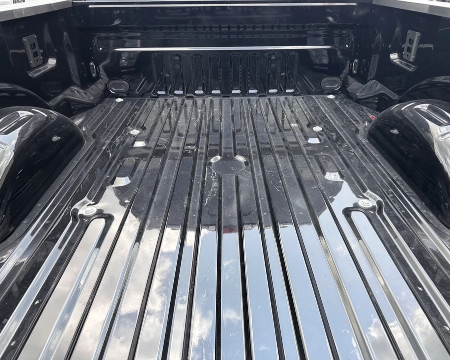 2026 Ford Super Duty 5th Gen - Image 9 of 31