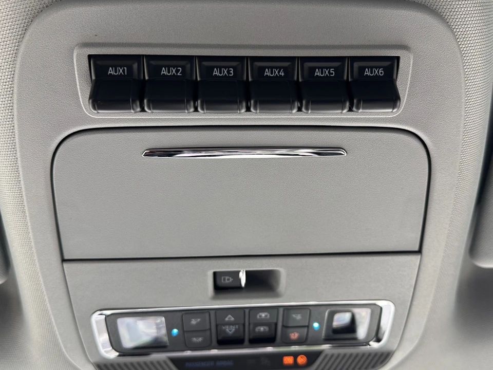 2026 Ford Super Duty 5th Gen - Image 10 of 31
