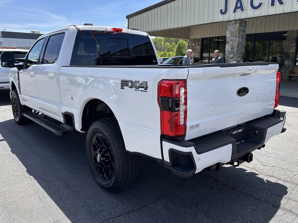 2026 Ford Super Duty 5th Gen - Image 9 of 31