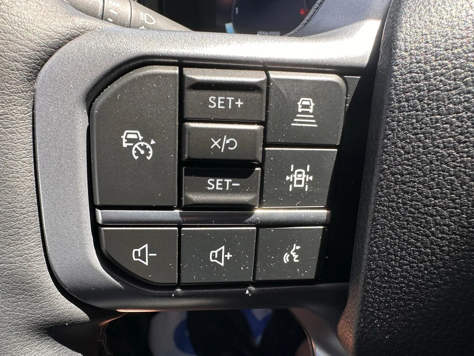 2026 Ford Super Duty 5th Gen - Image 24 of 31