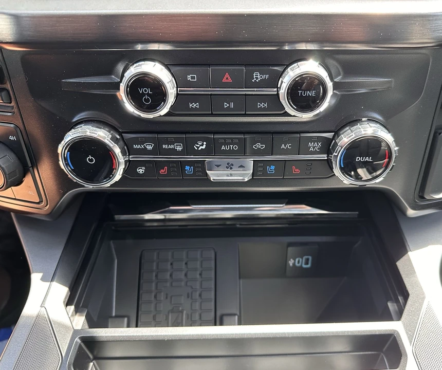 2026 Ford Super Duty 5th Gen - Image 18 of 31