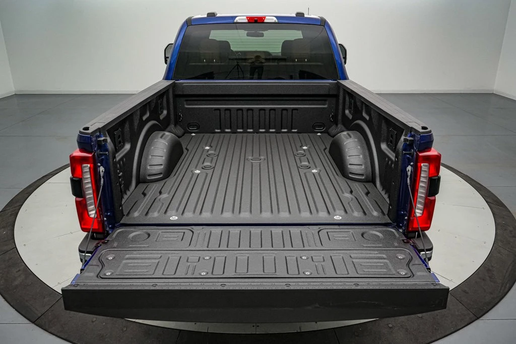 2026 Ford Super Duty 5th Gen - Image 7 of 21