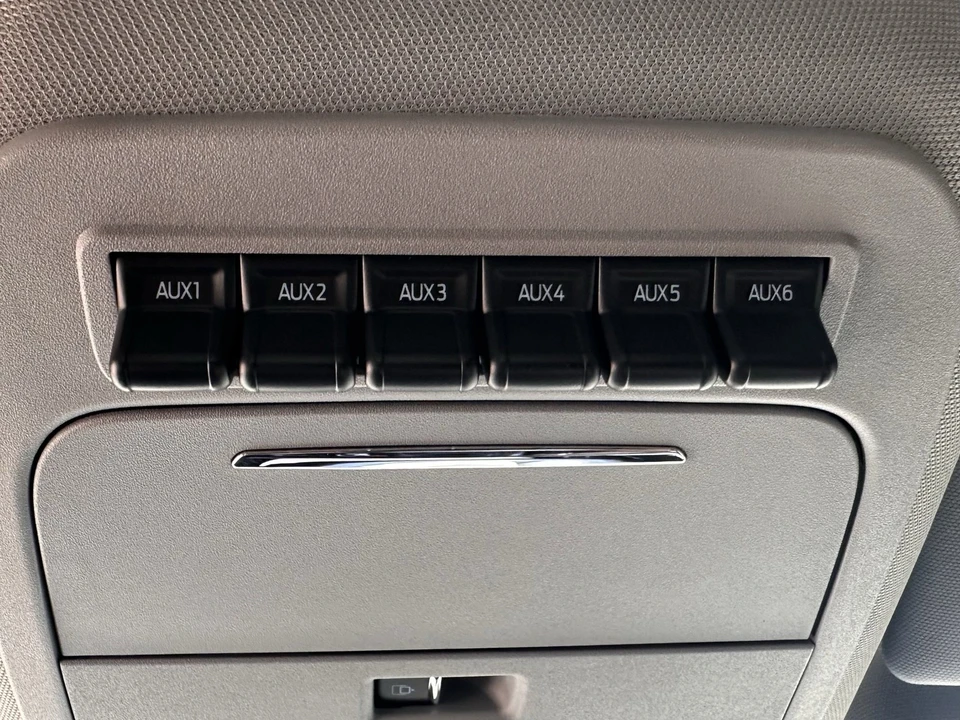 2026 Ford Super Duty 5th Gen - Image 29 of 31