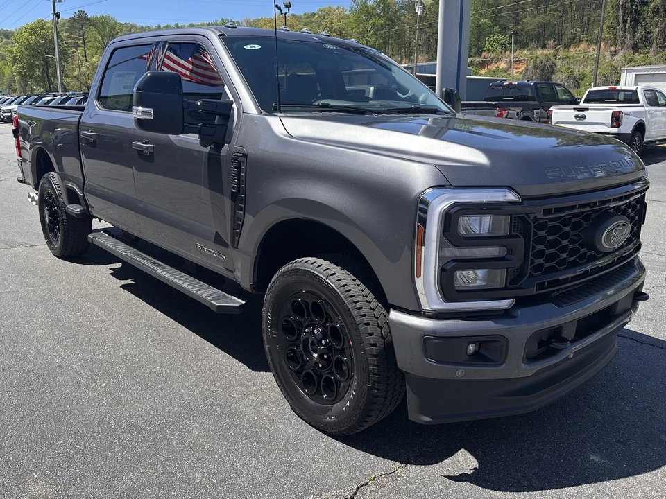 2026 Ford Super Duty 5th Gen - Image 4 of 31