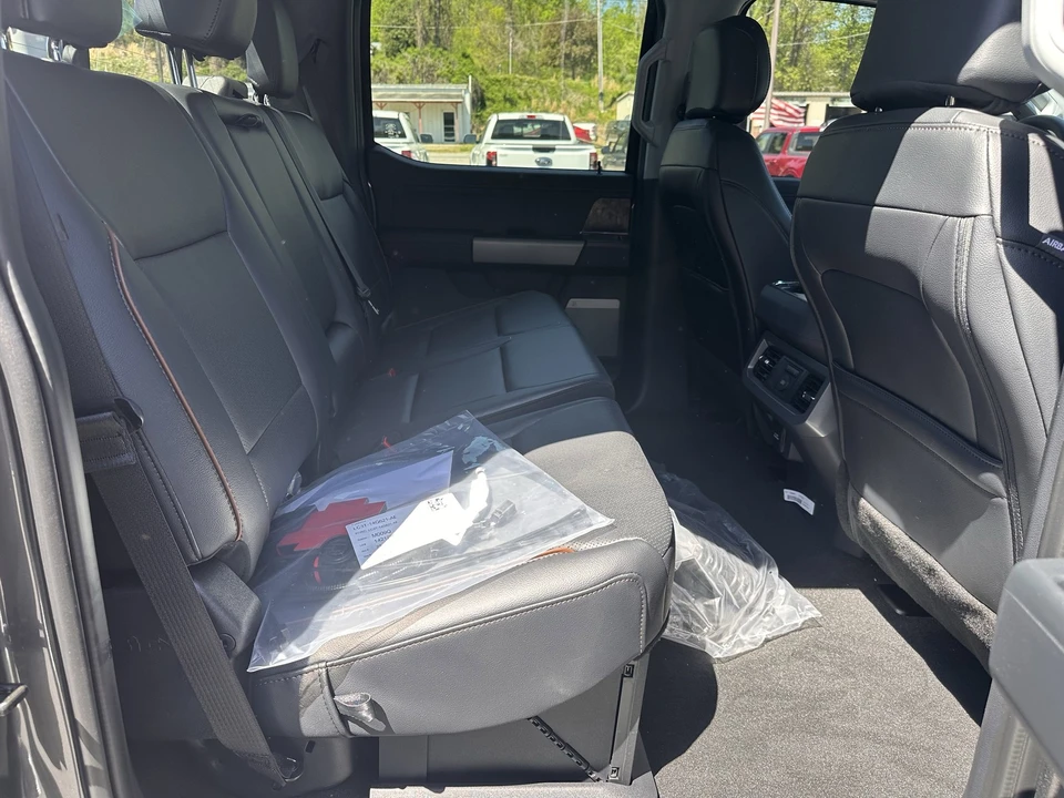 2026 Ford Super Duty 5th Gen - Image 17 of 31