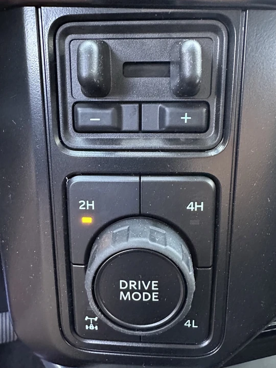 2026 Ford Super Duty 5th Gen - Image 24 of 31