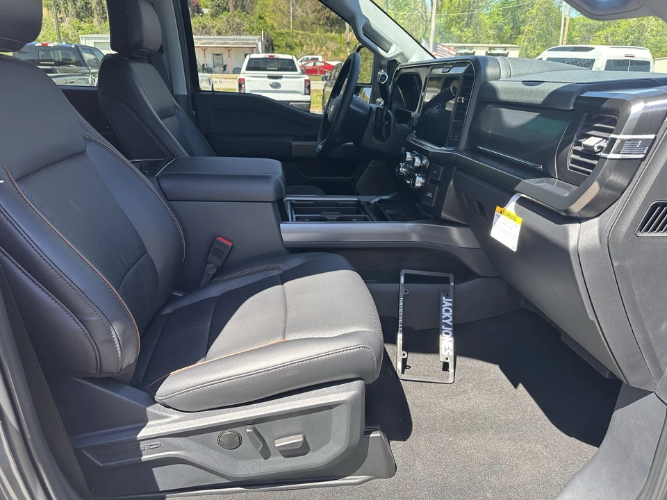 2026 Ford Super Duty 5th Gen - Image 15 of 31