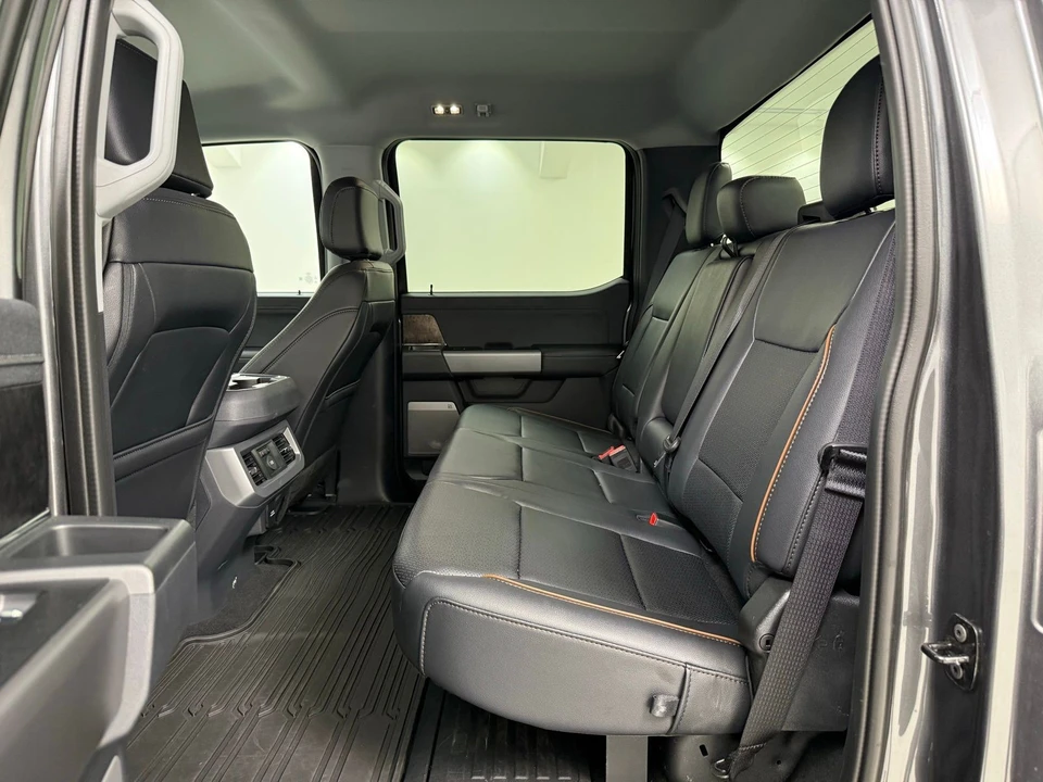 2026 Ford Super Duty 5th Gen - Image 25 of 31