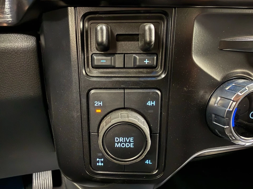 2026 Ford Super Duty 5th Gen - Image 23 of 31