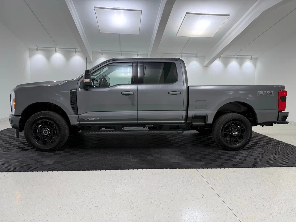 2026 Ford Super Duty 5th Gen - Image 4 of 31