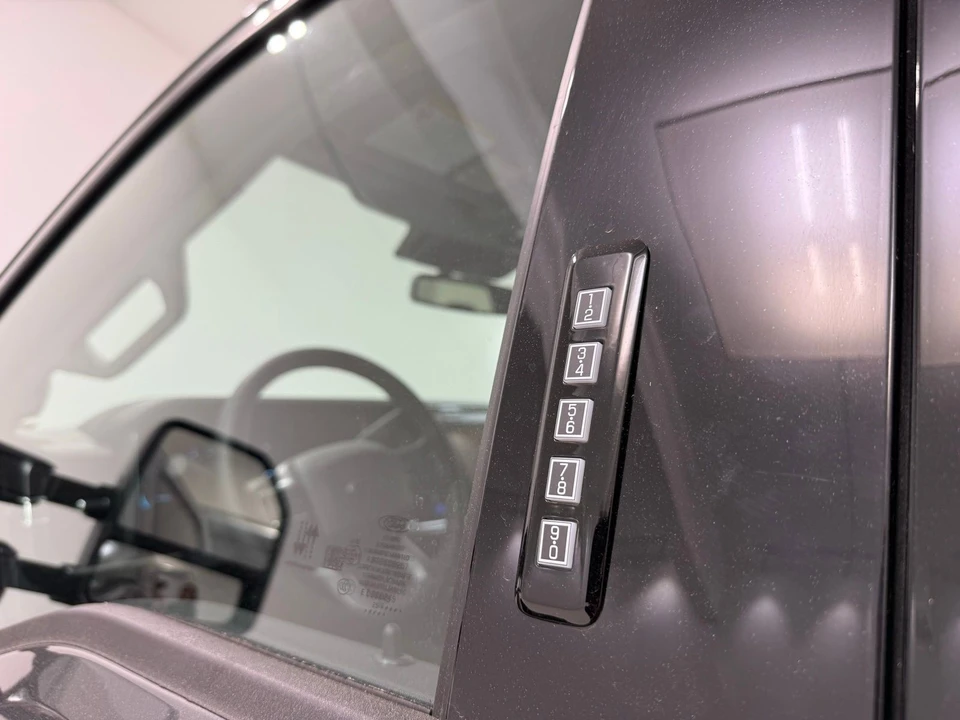 2026 Ford Super Duty 5th Gen - Image 13 of 31