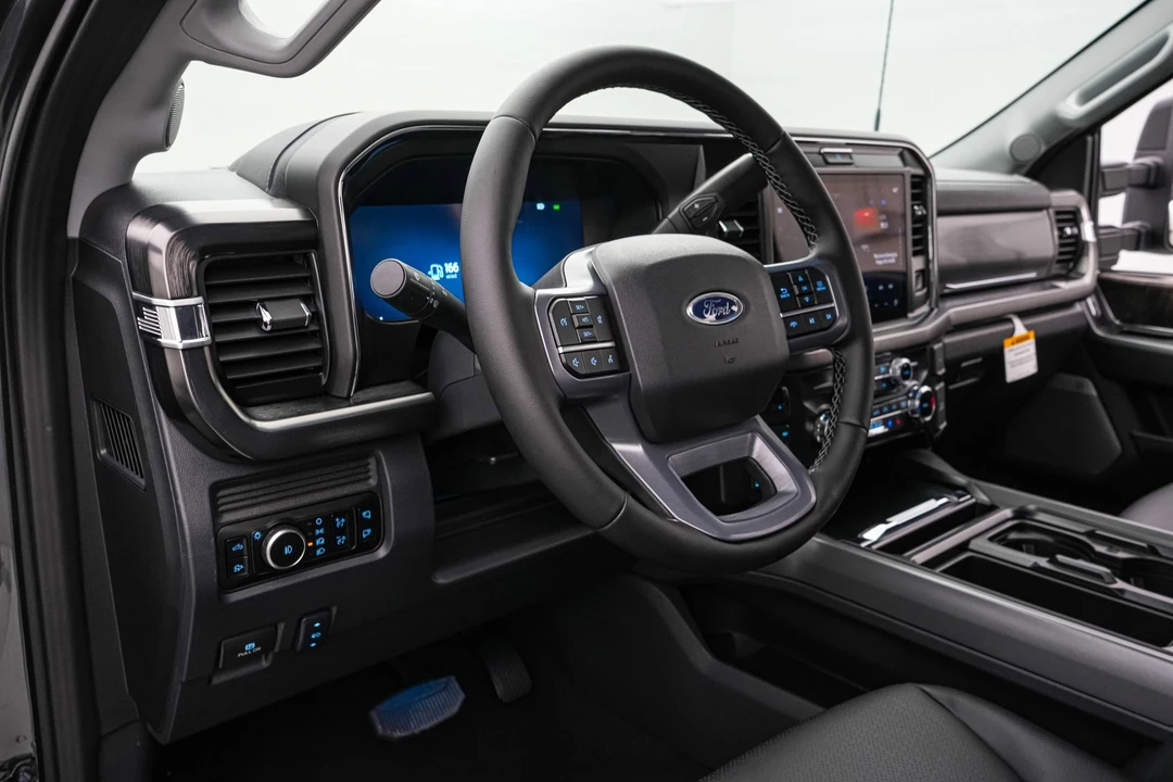2026 Ford Super Duty 5th Gen - Image 14 of 21