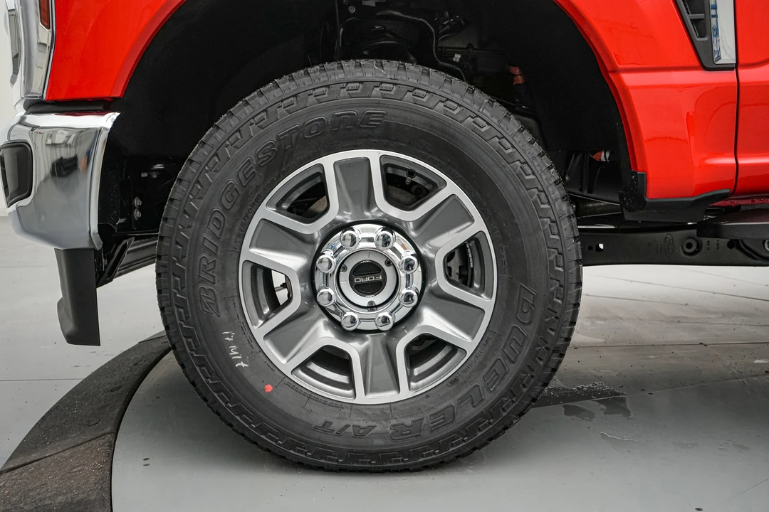 2026 Ford Super Duty 5th Gen - Image 15 of 28