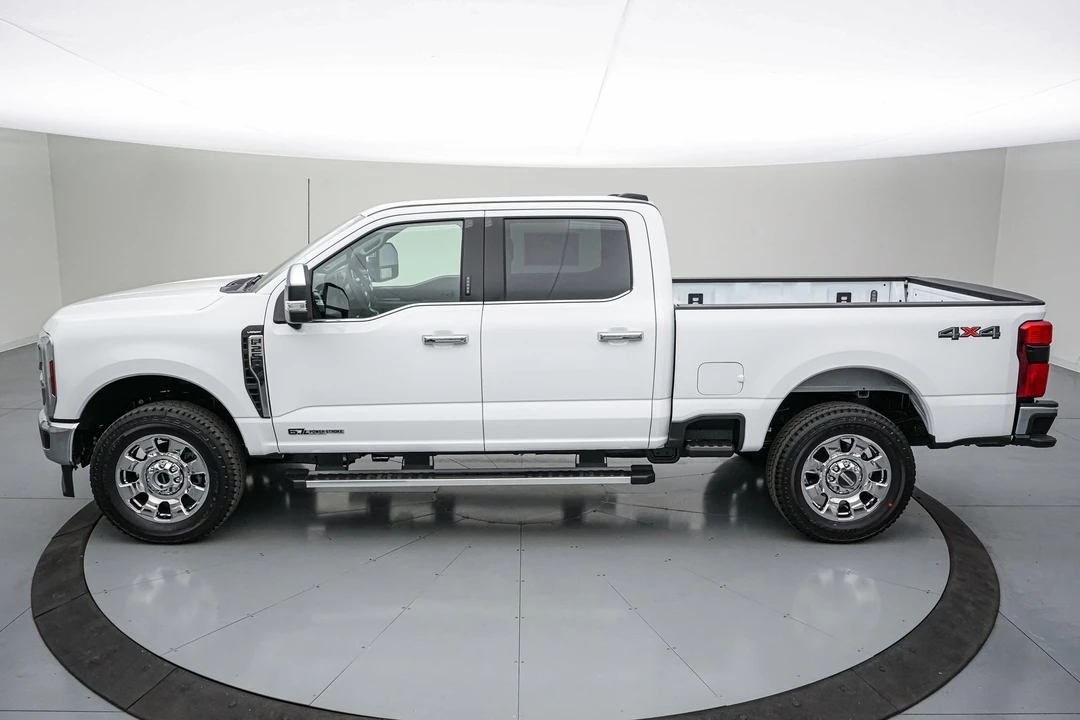 2026 Ford Super Duty 5th Gen - Image 9 of 25