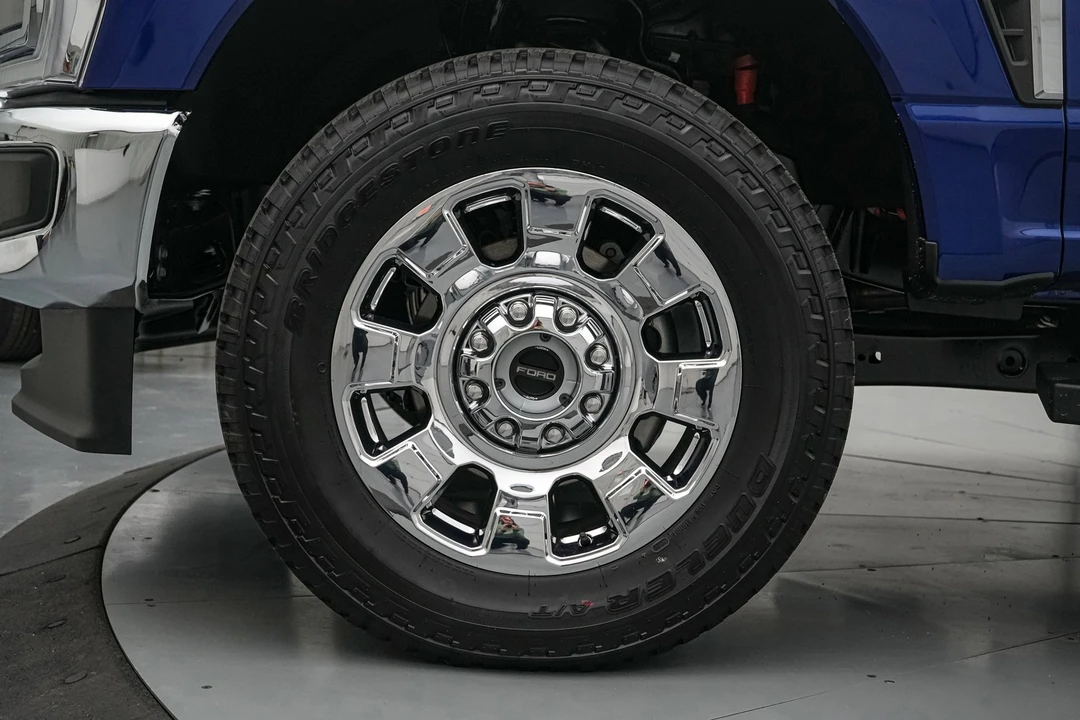 2026 Ford Super Duty 5th Gen - Image 12 of 25