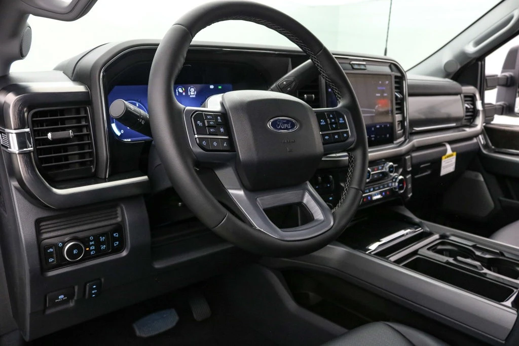 2026 Ford Super Duty 5th Gen - Image 16 of 27