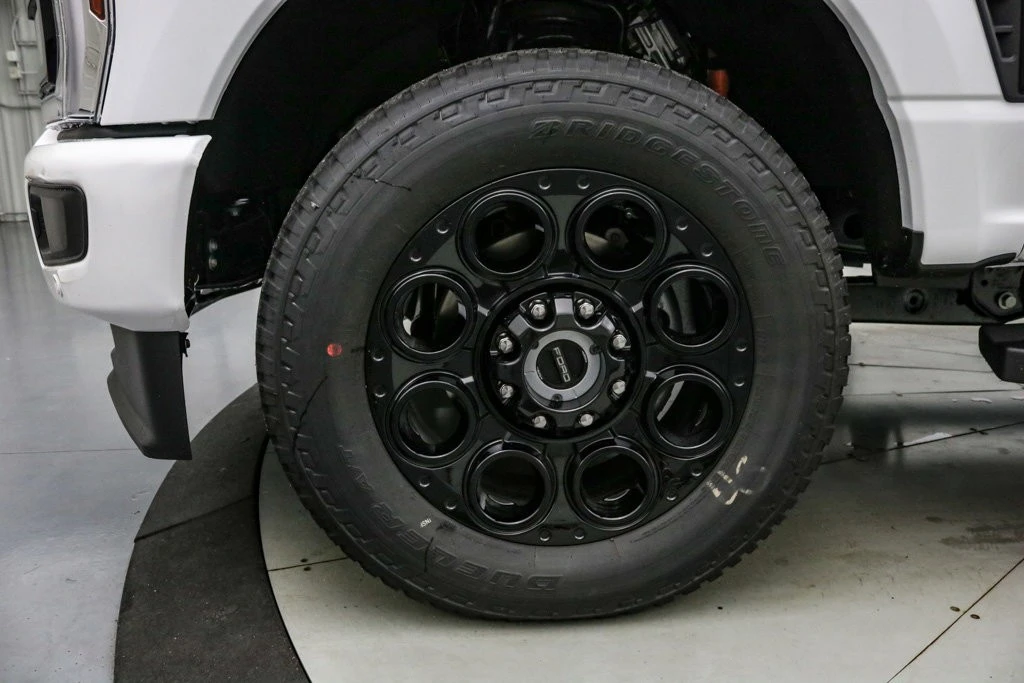 2026 Ford Super Duty 5th Gen - Image 12 of 21