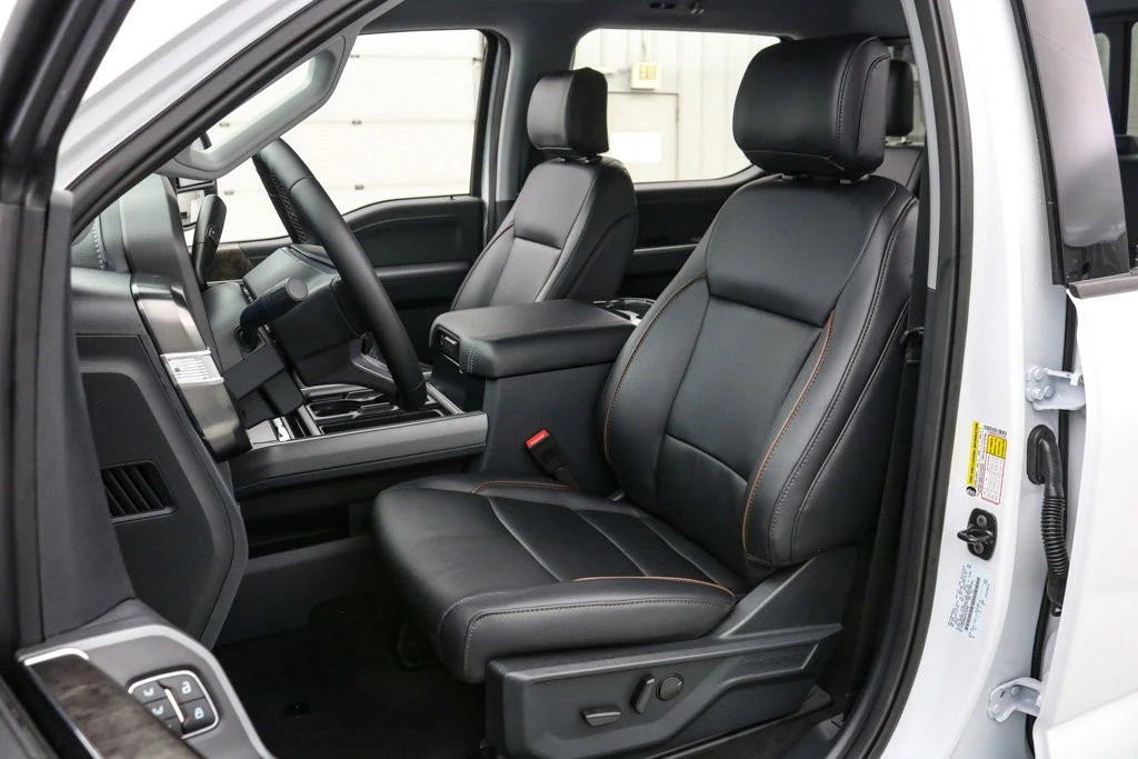 2026 Ford Super Duty 5th Gen - Image 15 of 27