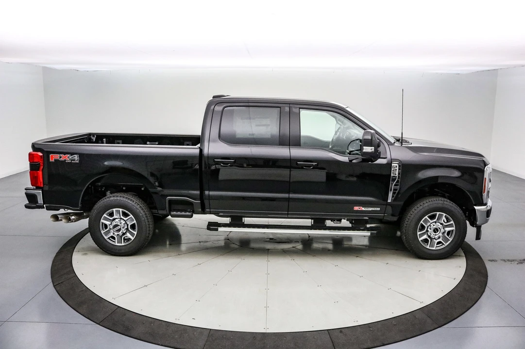 2026 Ford Super Duty 5th Gen - Image 5 of 26