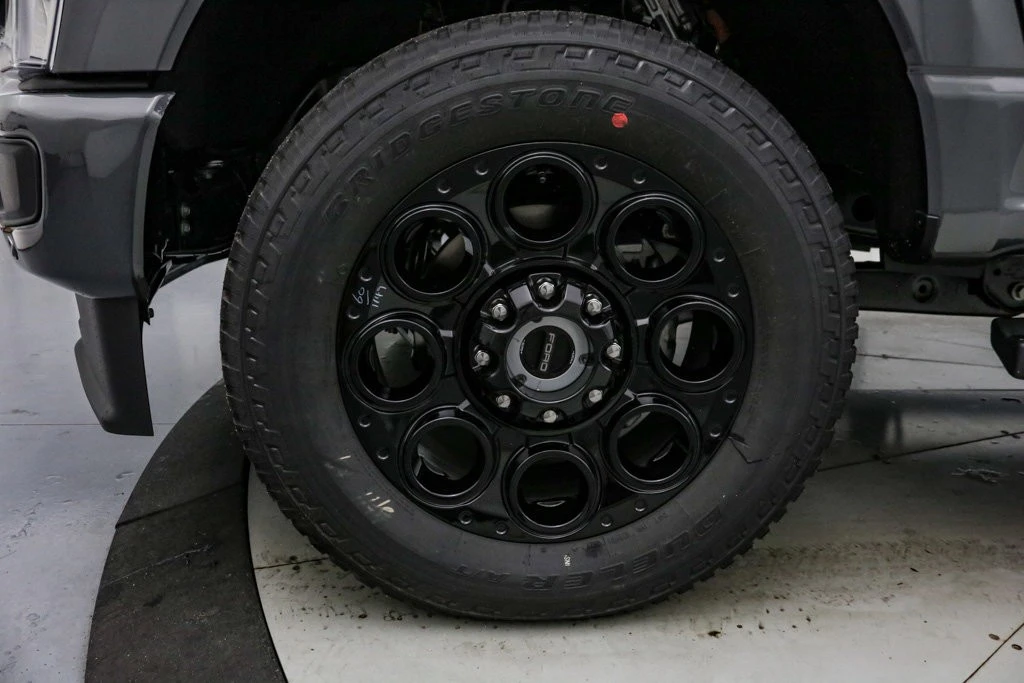 2026 Ford Super Duty 5th Gen - Image 14 of 27