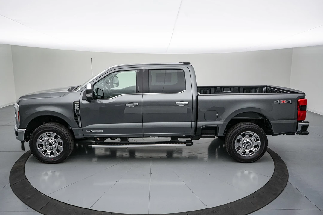 2026 Ford Super Duty 5th Gen - Image 9 of 25