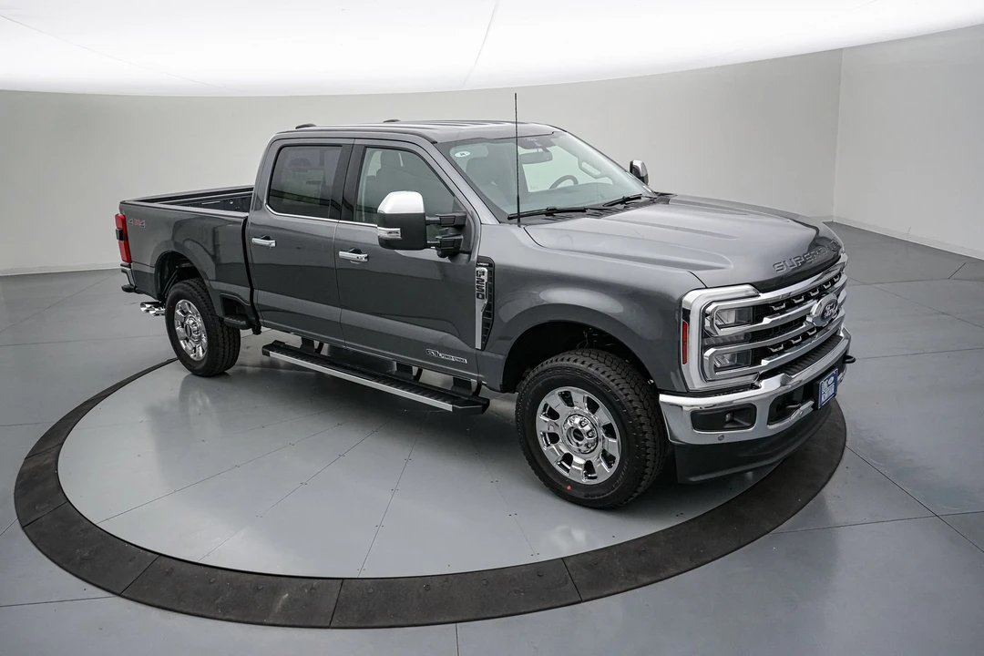 2026 Ford Super Duty 5th Gen - Image 2 of 25