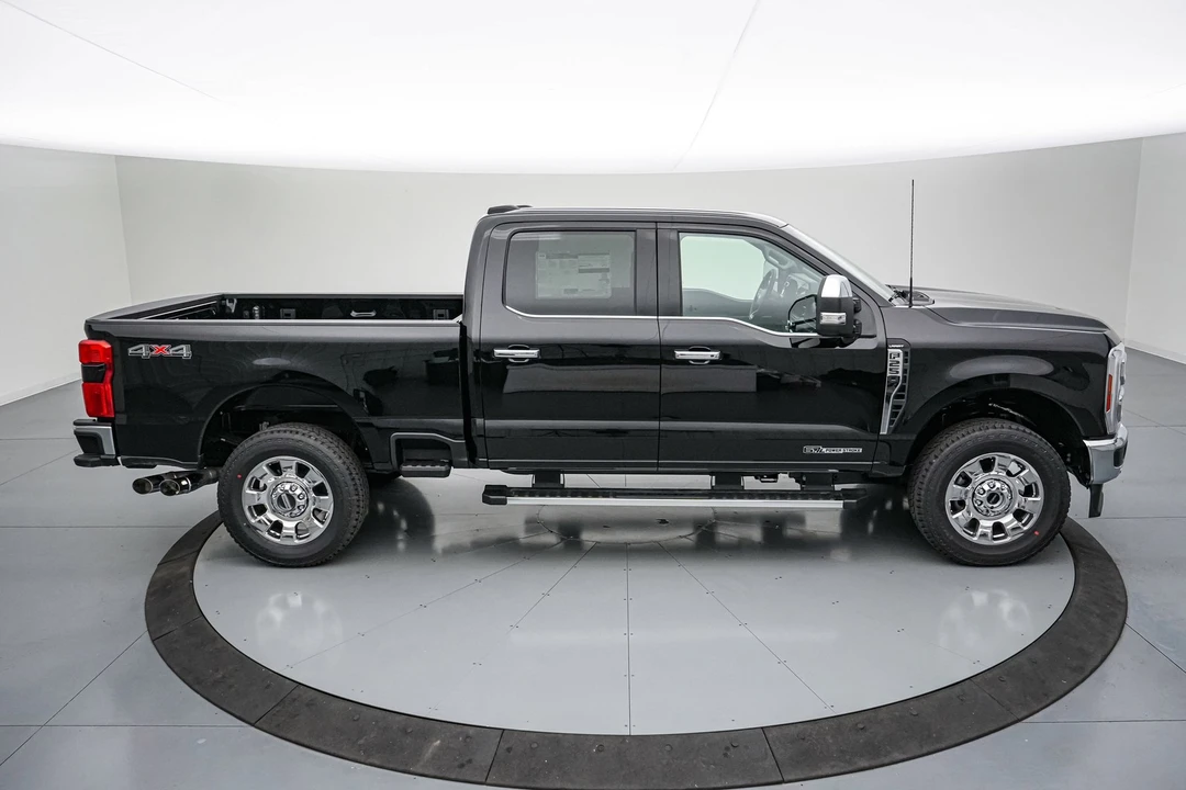 2026 Ford Super Duty 5th Gen - Image 4 of 25