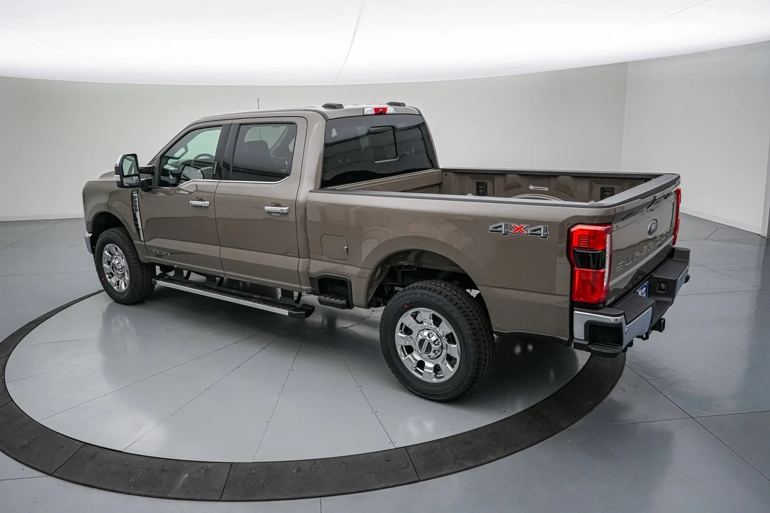 2026 Ford Super Duty 5th Gen - Image 8 of 25