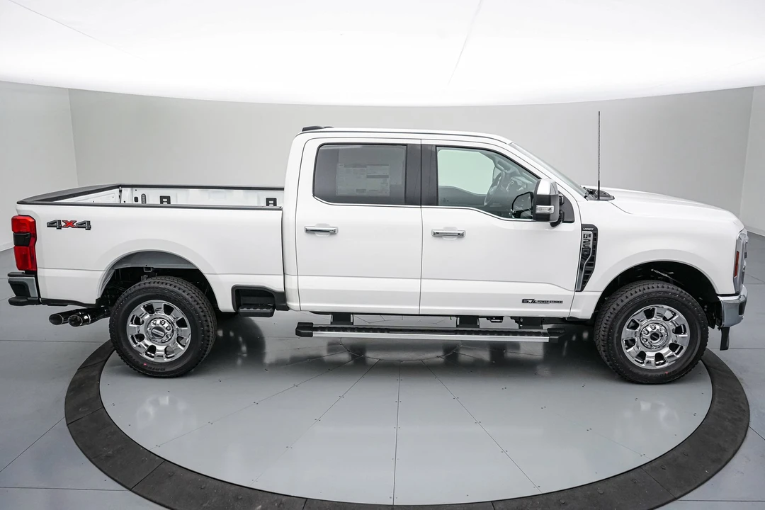 2026 Ford Super Duty 5th Gen - Image 4 of 25