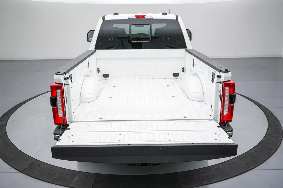2026 Ford Super Duty 5th Gen - Image 7 of 25