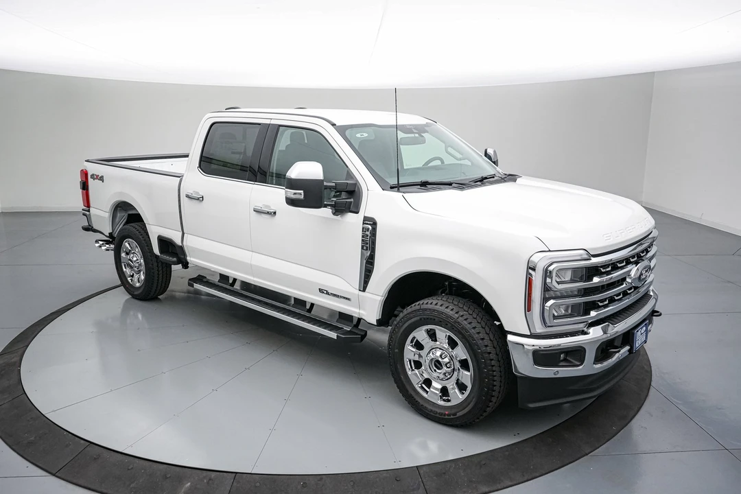 2026 Ford Super Duty 5th Gen - Image 2 of 25