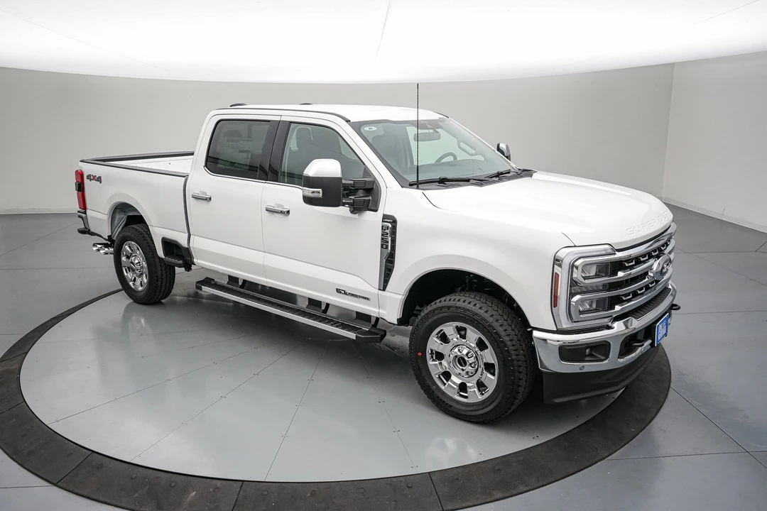 2026 Ford Super Duty 5th Gen - Image 2 of 25