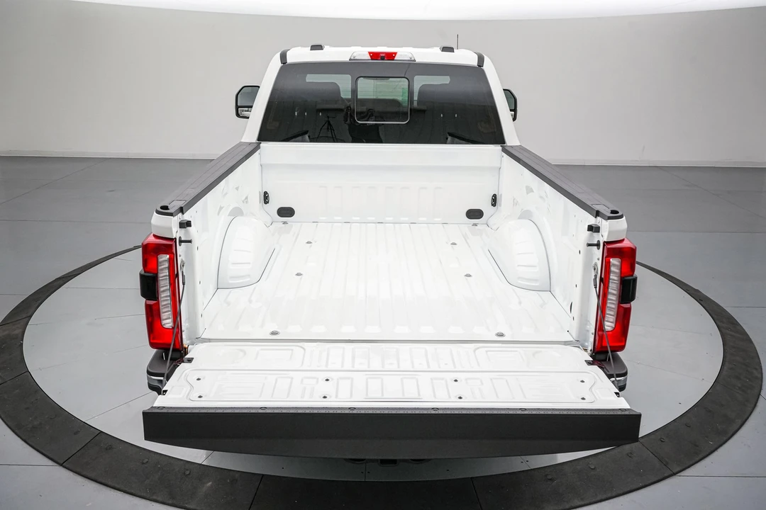 2026 Ford Super Duty 5th Gen - Image 7 of 25