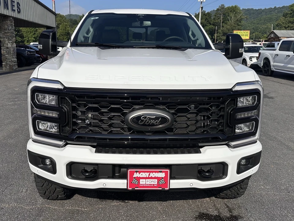 2026 Ford Super Duty 5th Gen - Image 3 of 31