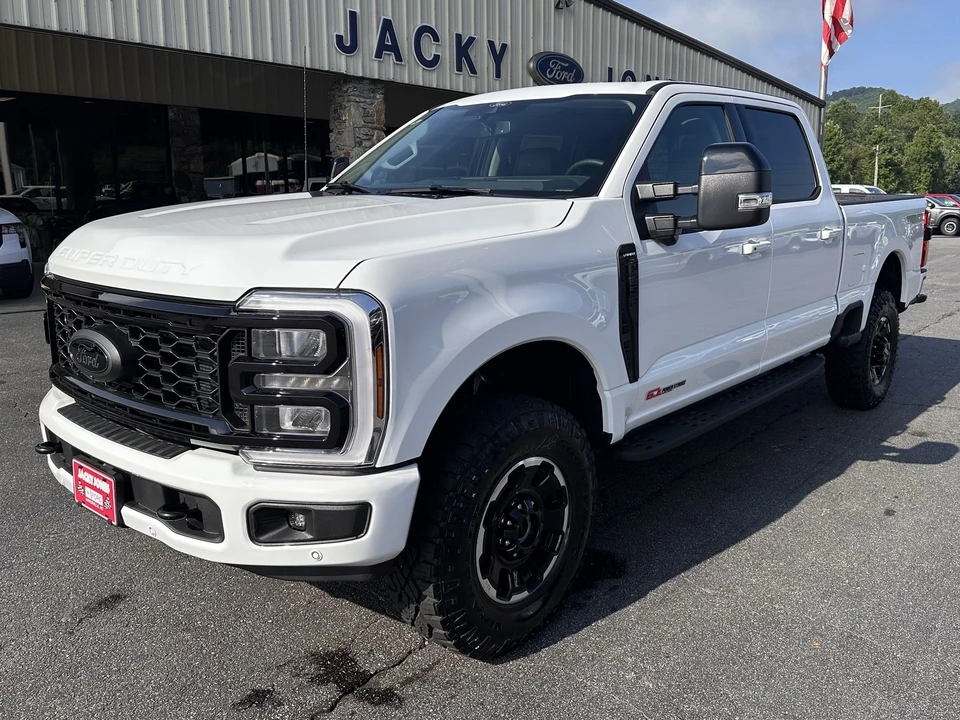 2026 Ford Super Duty 5th Gen - Image 2 of 31